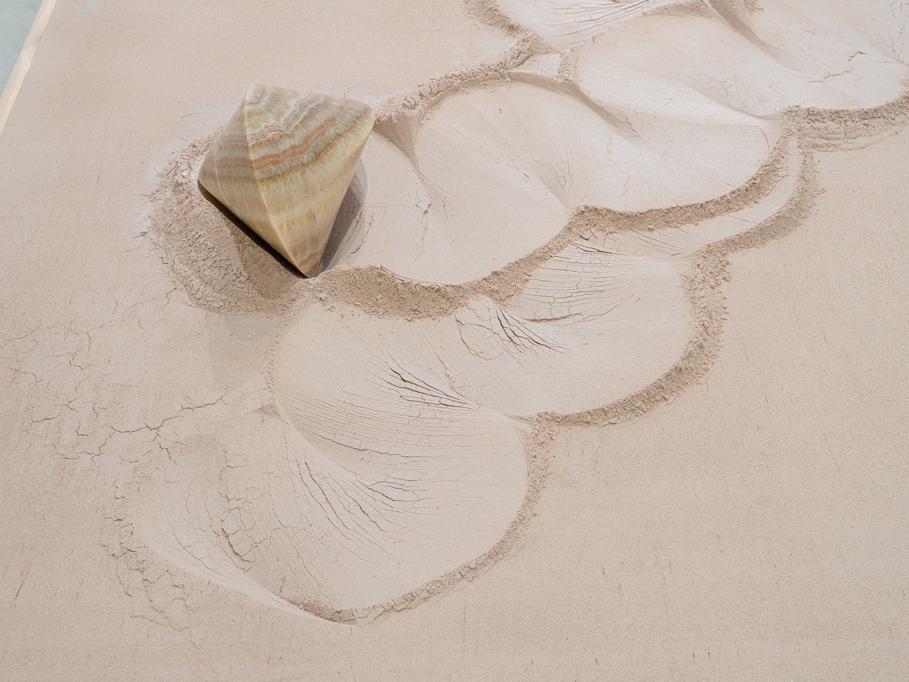 Elena Damiani, Tellurian Surface and Core Fragments at Galerie Nordenhake, photo 30