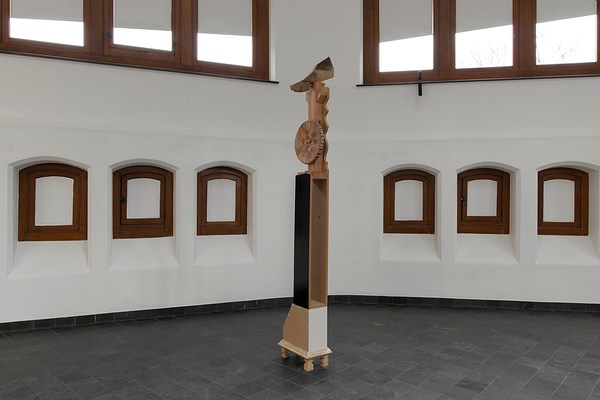 Image 10 of 26