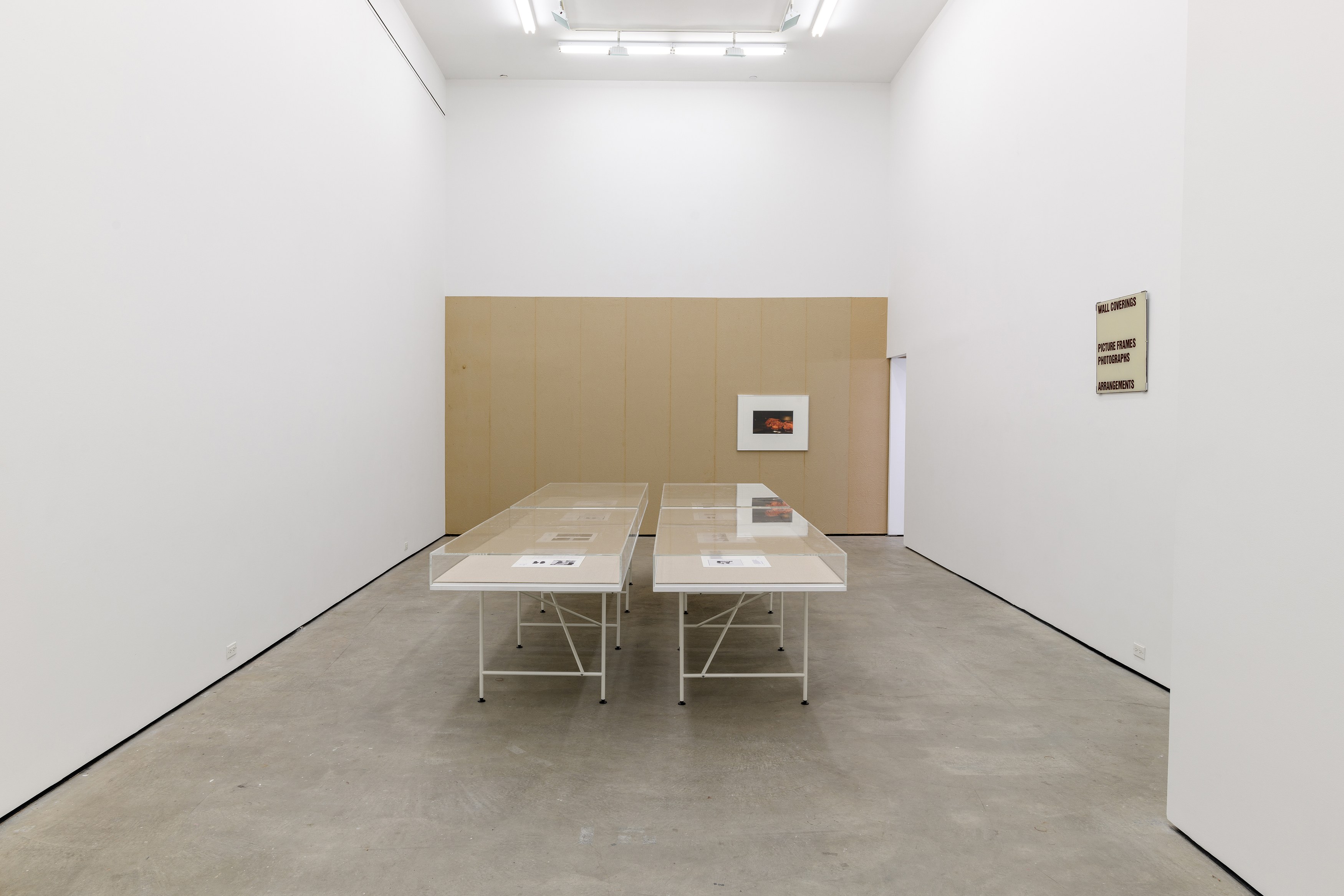 Christopher Williams, Untitled at Maxwell Graham, photo 10