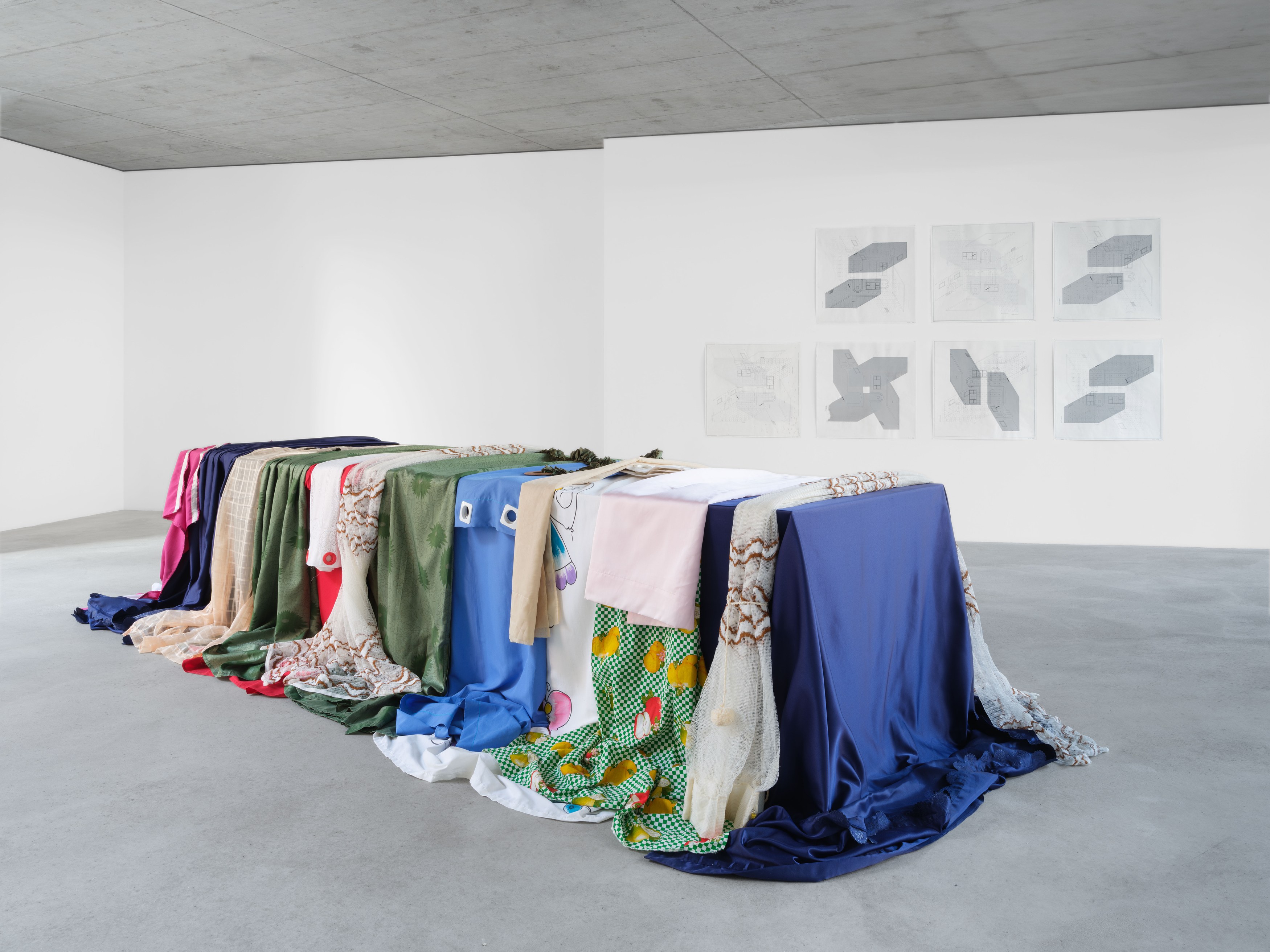 Living Spaces, Living Spaces at Galerie Molitor, photo 2