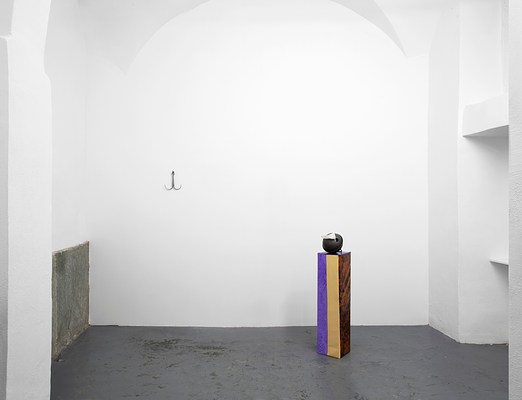 Image 4 of 8