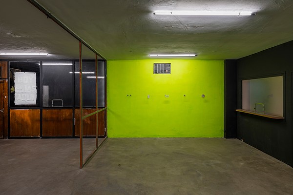Image 2 of 30
