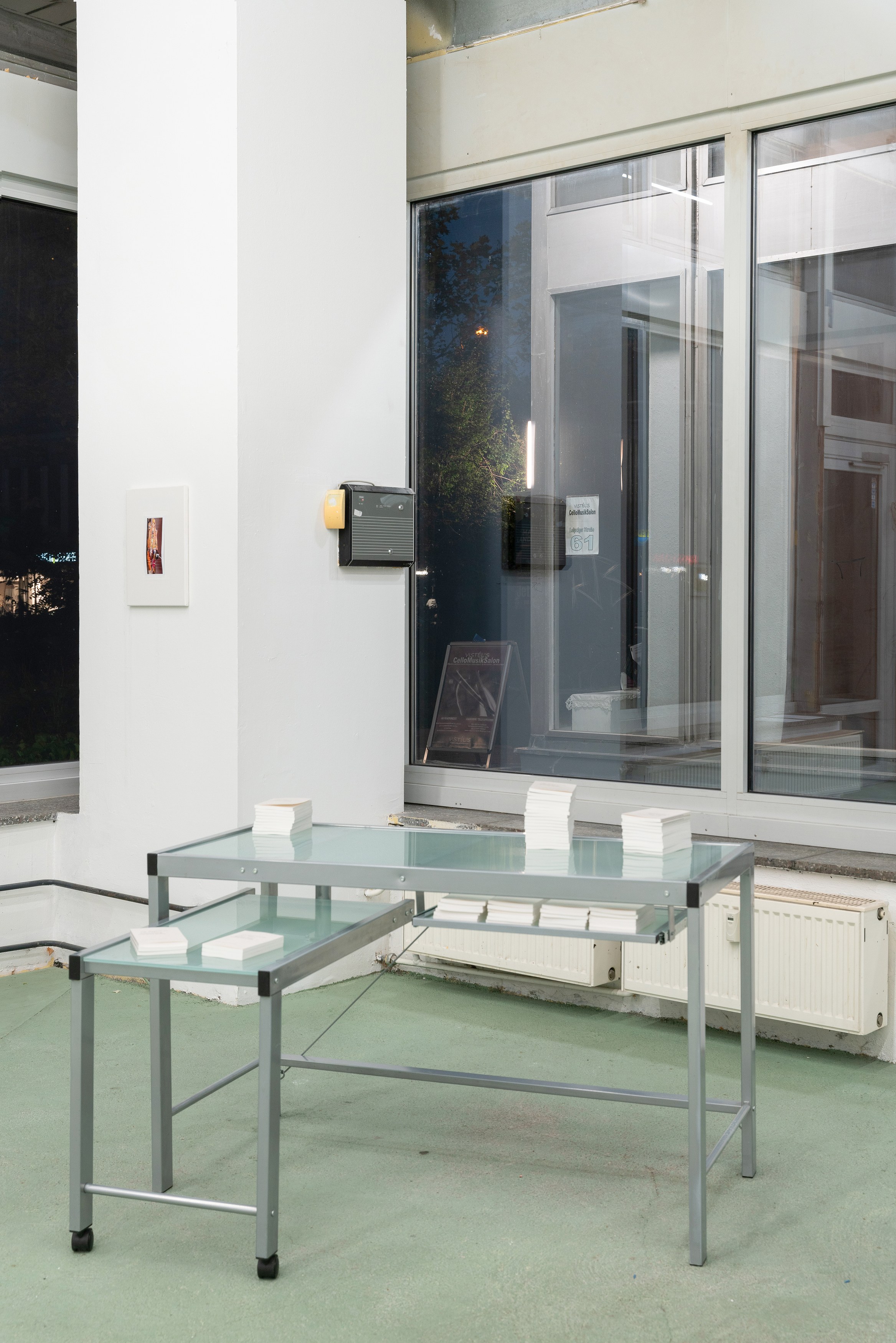 Kea Bolenz, Felix Krapp-Raczek, Georg Thanner, DIE ELLA IST EIN MONSTER in menschlicher Gestalt. Ich will sie nicht mehr sehn. at Scherben, photo 13