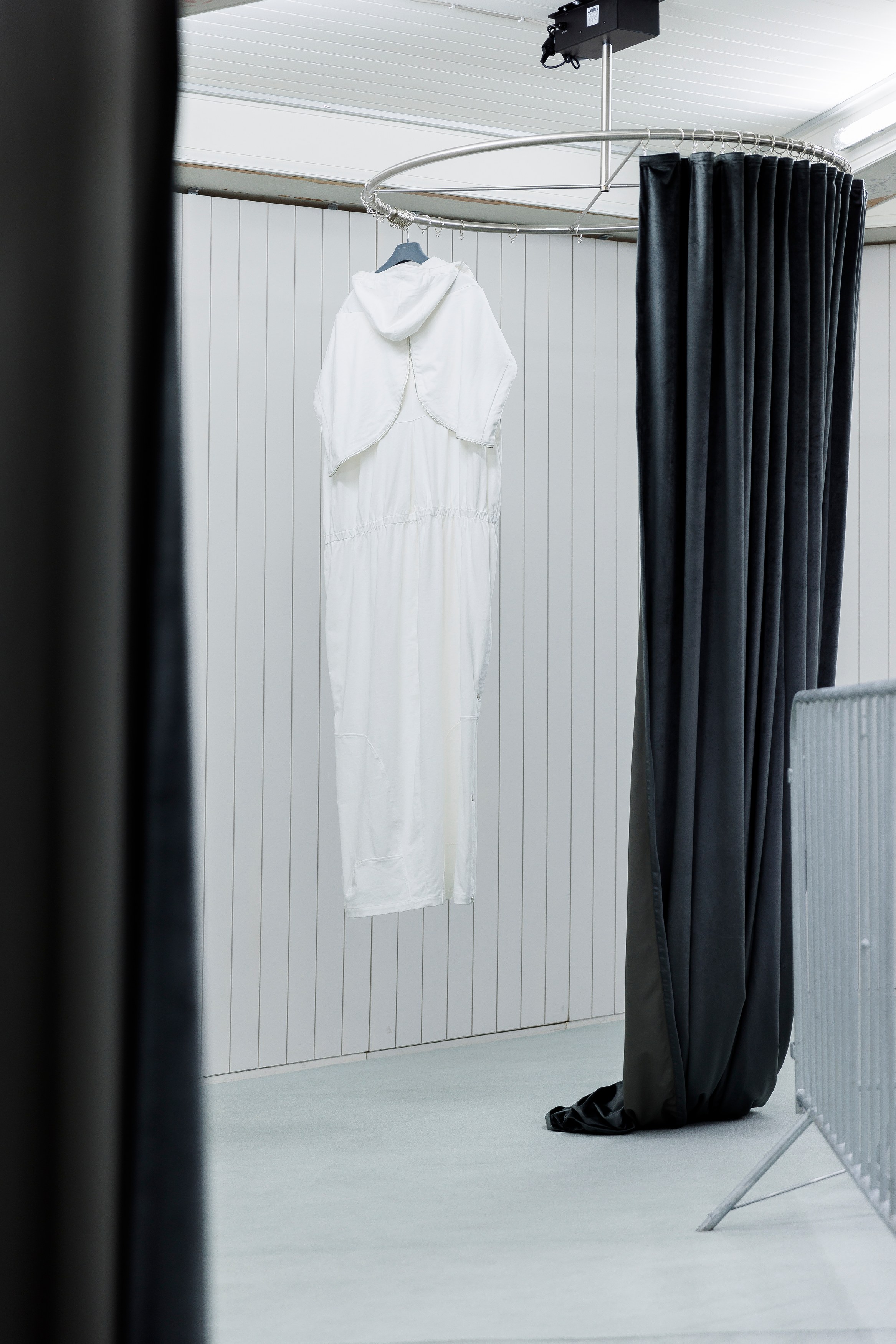 Shayne Oliver, Mall of Anonymous at Schinkel Pavillon, photo 8