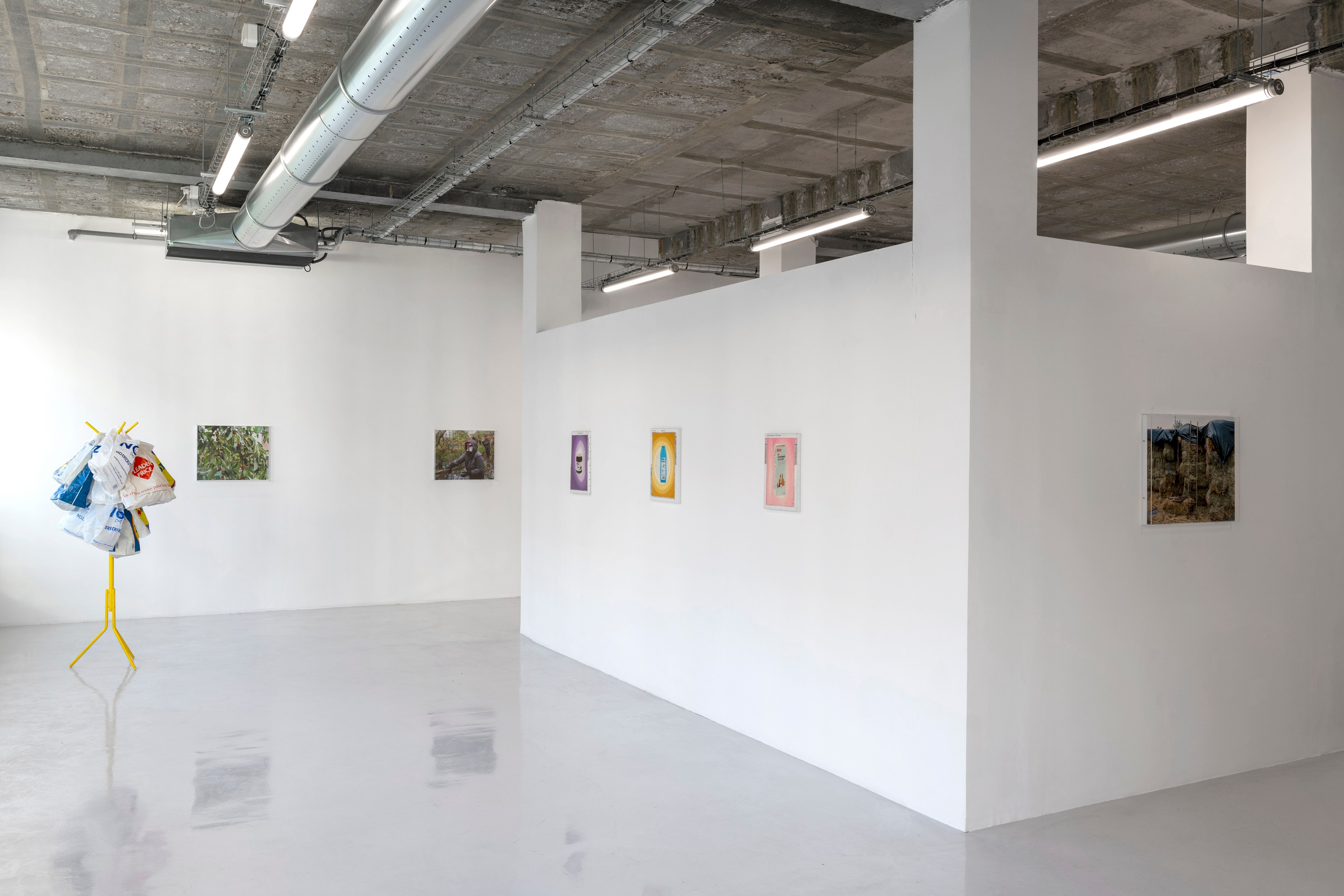 Bruno Serralongue, LE PRÉSENT at Air de Paris, photo 11