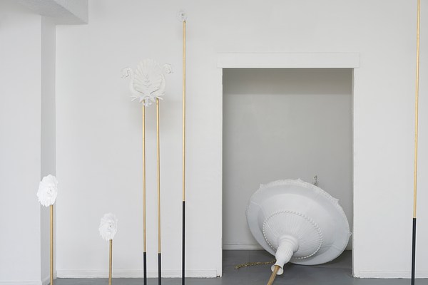 Image 2 of 6