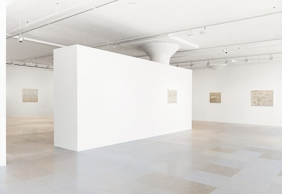 Image 4 of 27