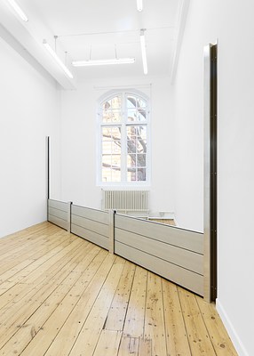 Image 2 of 7