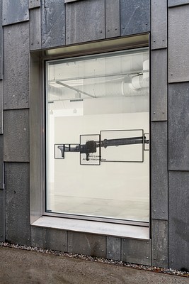 Image 2 of 14