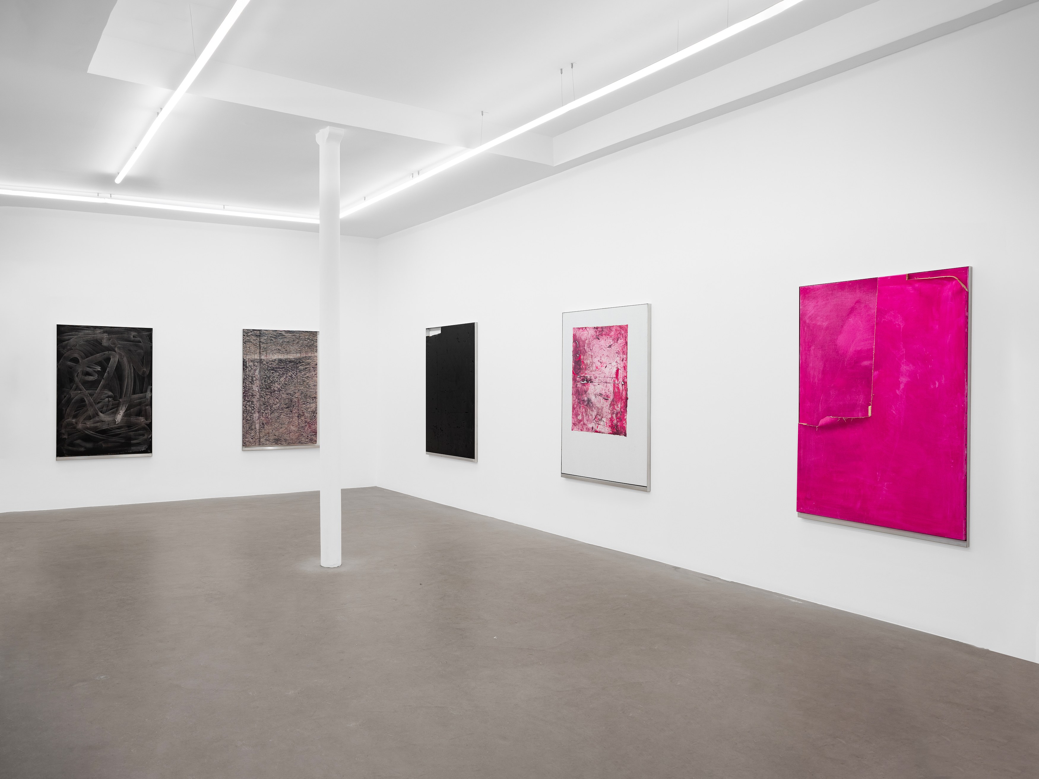 Jonathan Binet, une rose est une rose est une rose at Galerie Balice Hertling, photo 8