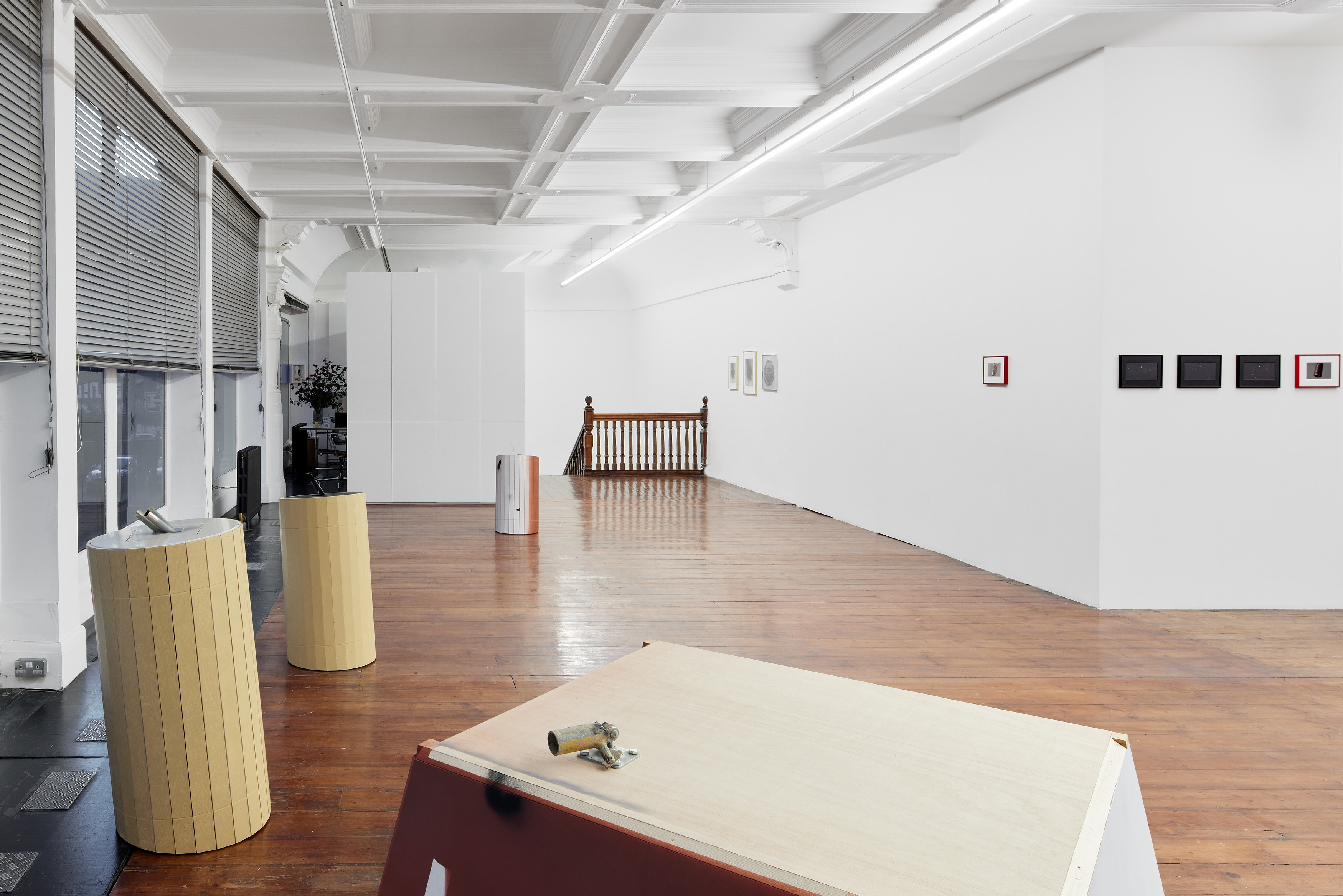 Manfred Pernice, Megan Plunkett, >anticorpo< at Emalin, photo 11
