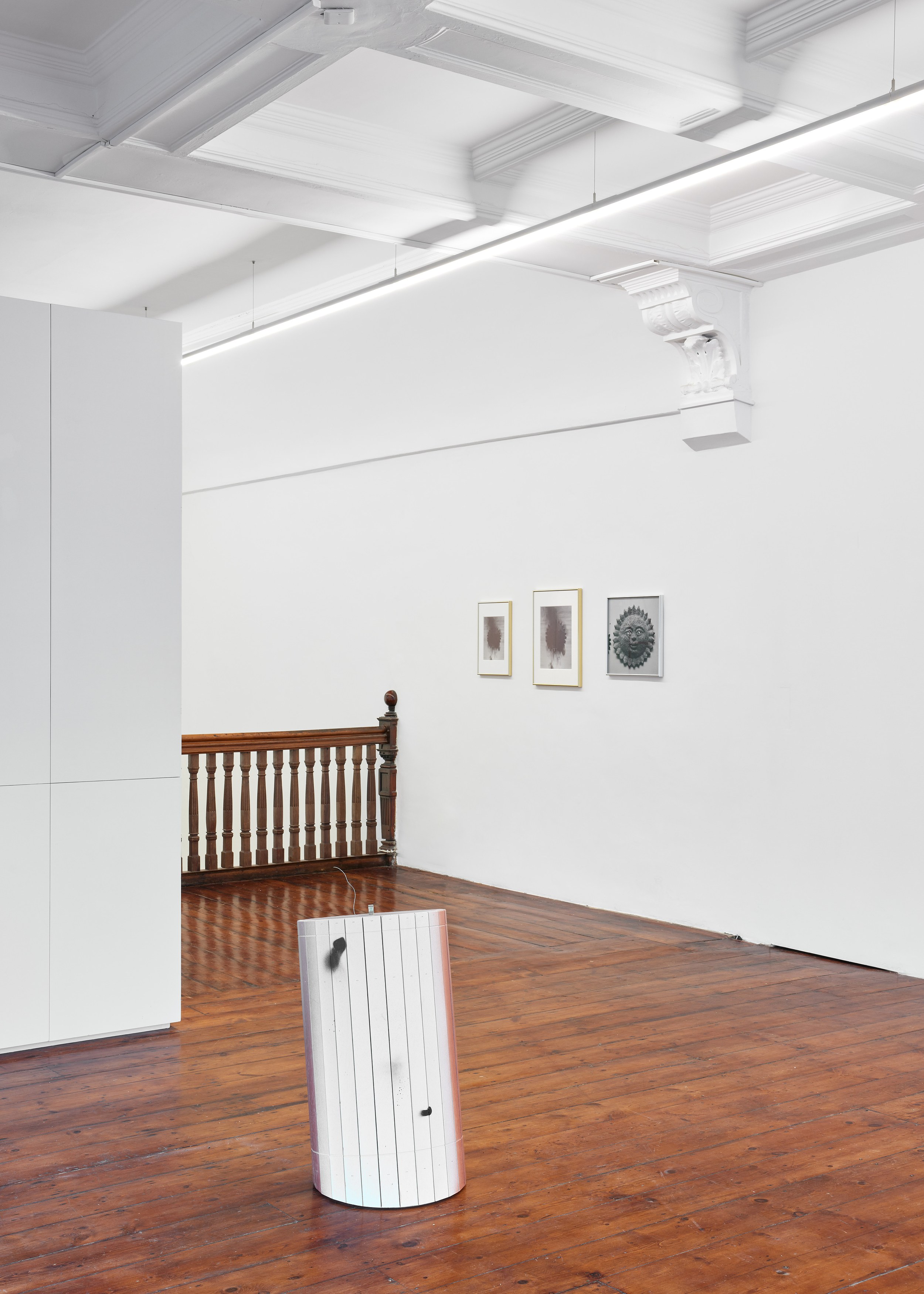 Manfred Pernice, Megan Plunkett, >anticorpo< at Emalin, photo 22