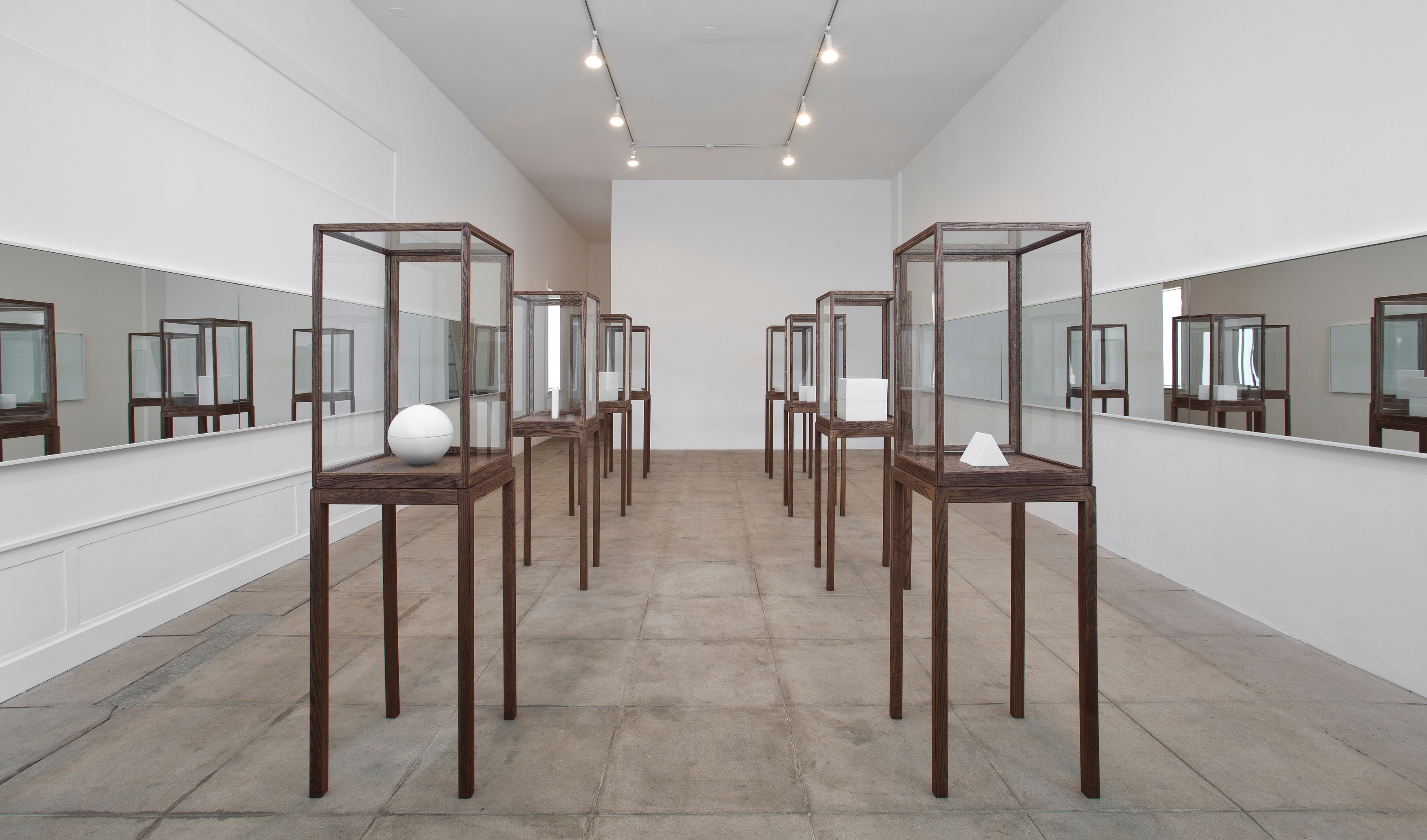James Lee Byars, Untitled at Overduin and Kite, photo 8