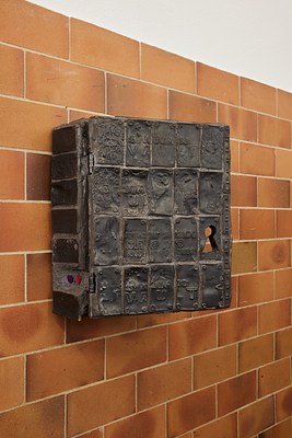Image 7 of 27