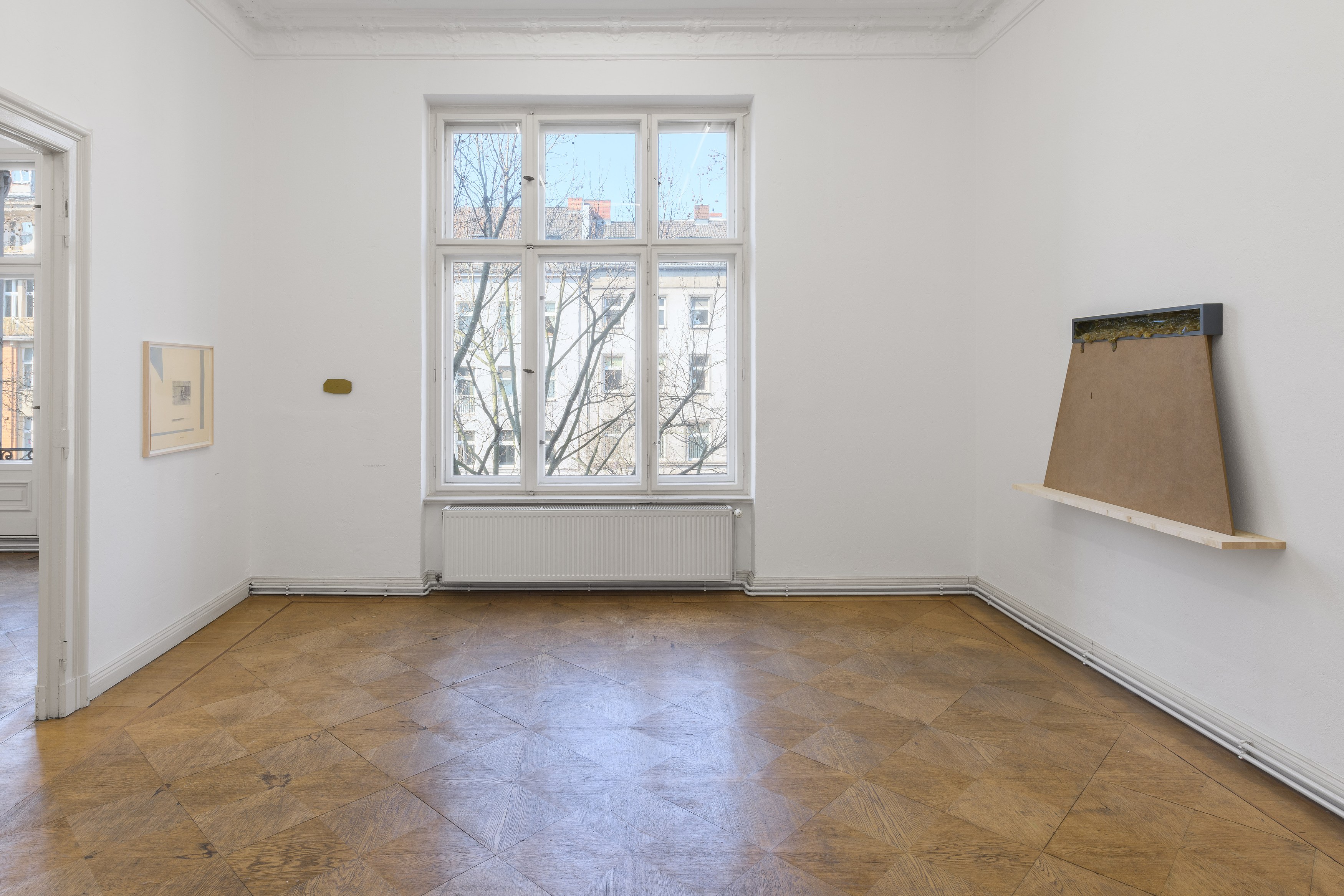 Terry Atkinson, The Books are Very Nearly Cooked at Schiefe Zähne, photo 2