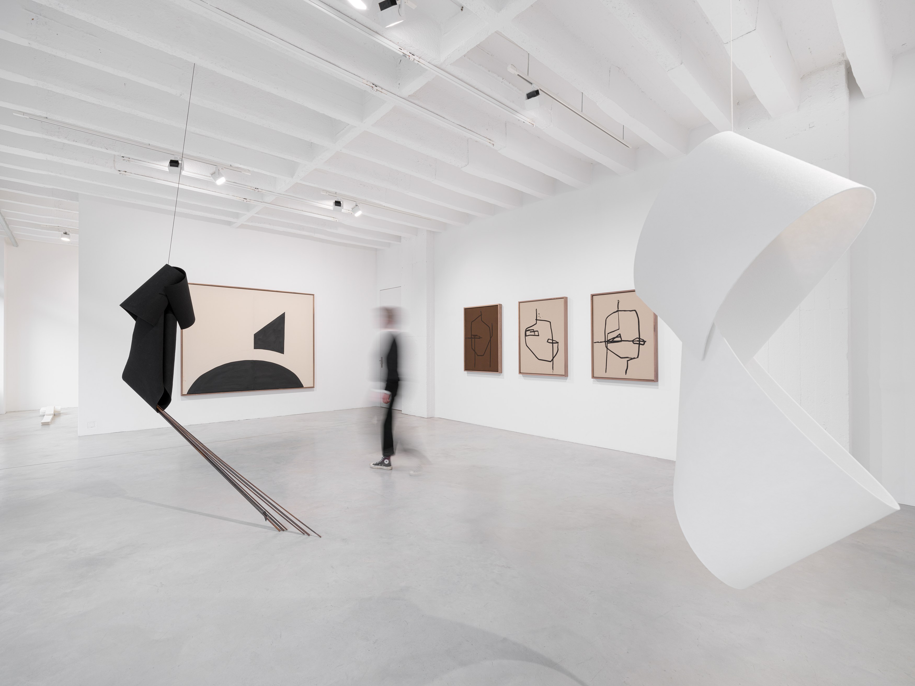 Emma Bernhard, Do with me at Galerie Nordenhake, photo 6