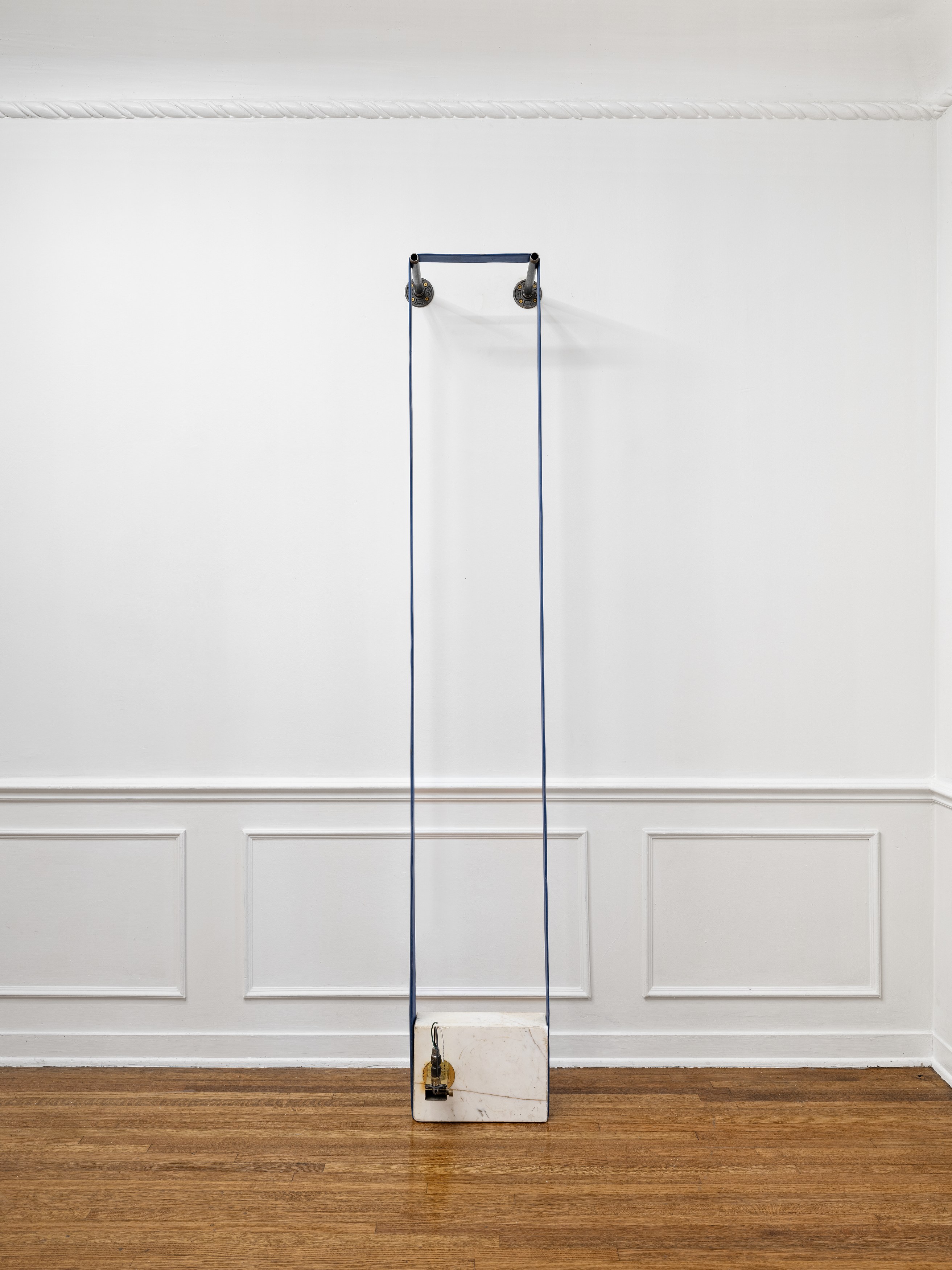 Z. Susskind, Two Leaks at Castle, photo 2