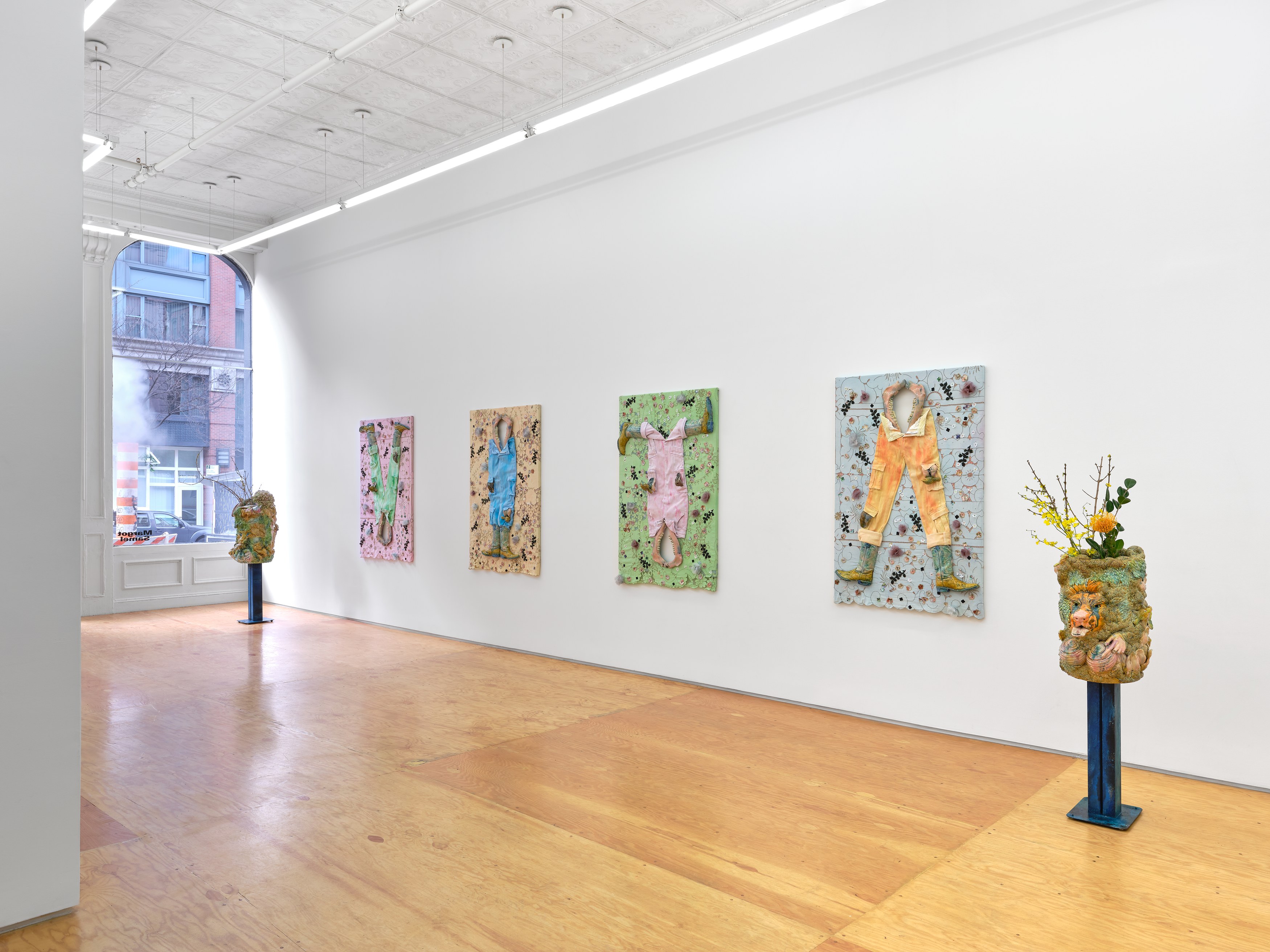 Kris Lemsalu, One Foot in the Gravy at Margot Samel, photo 5