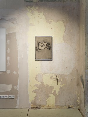 Image 3 of 8