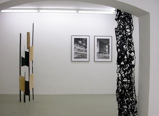 Image 4 of 33