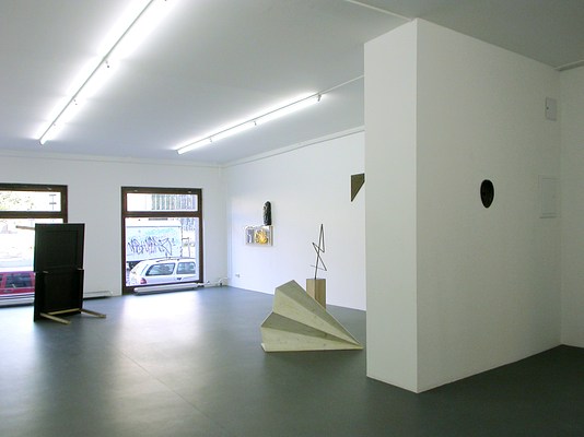 Image 3 of 25