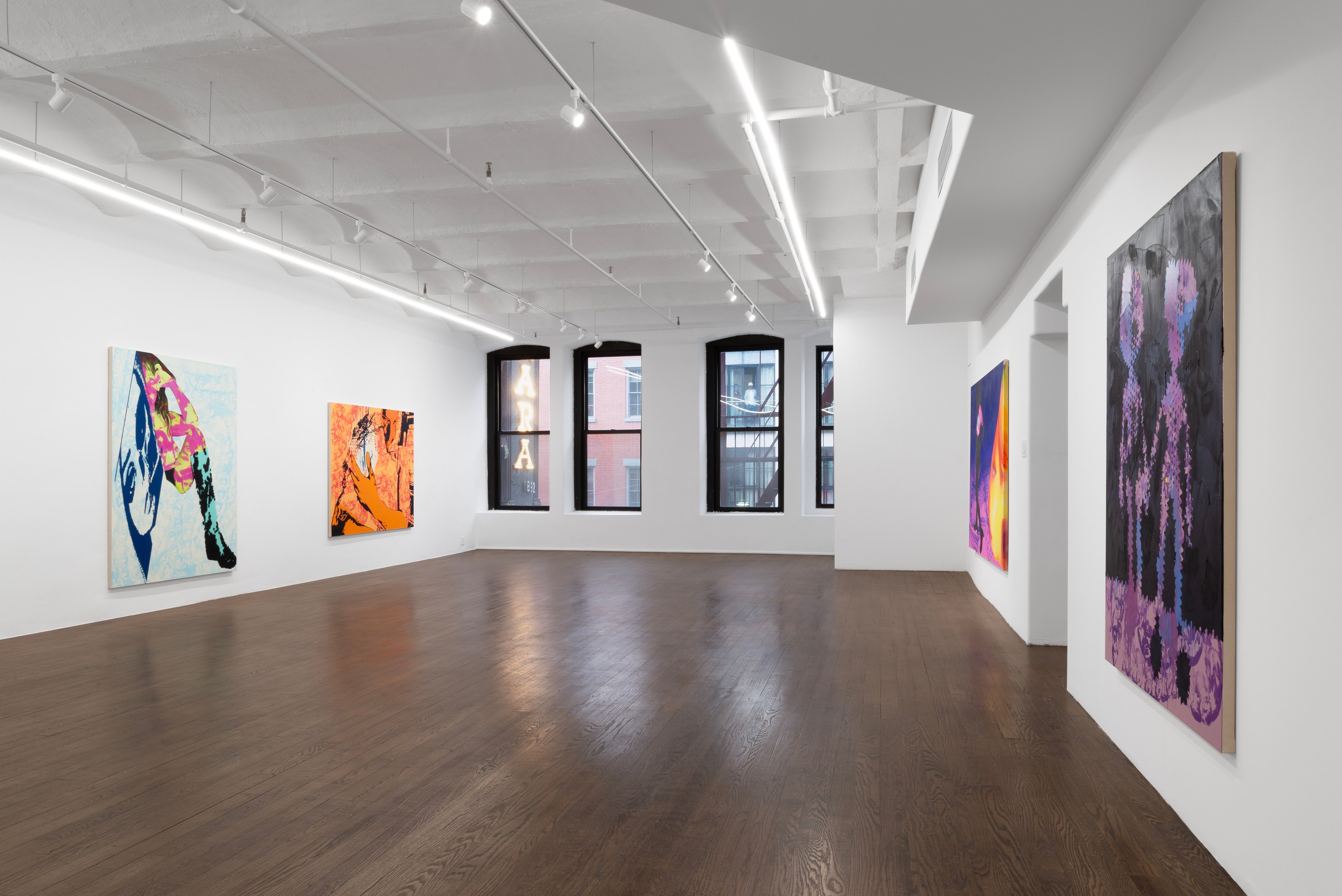 Zoe Barcza, New Values at Derosia, photo 6