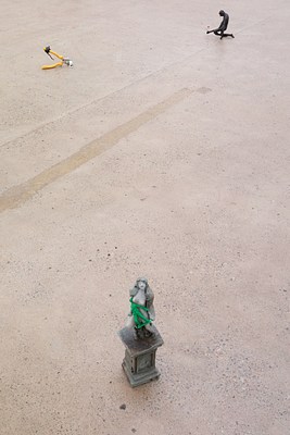 Image 2 of 18