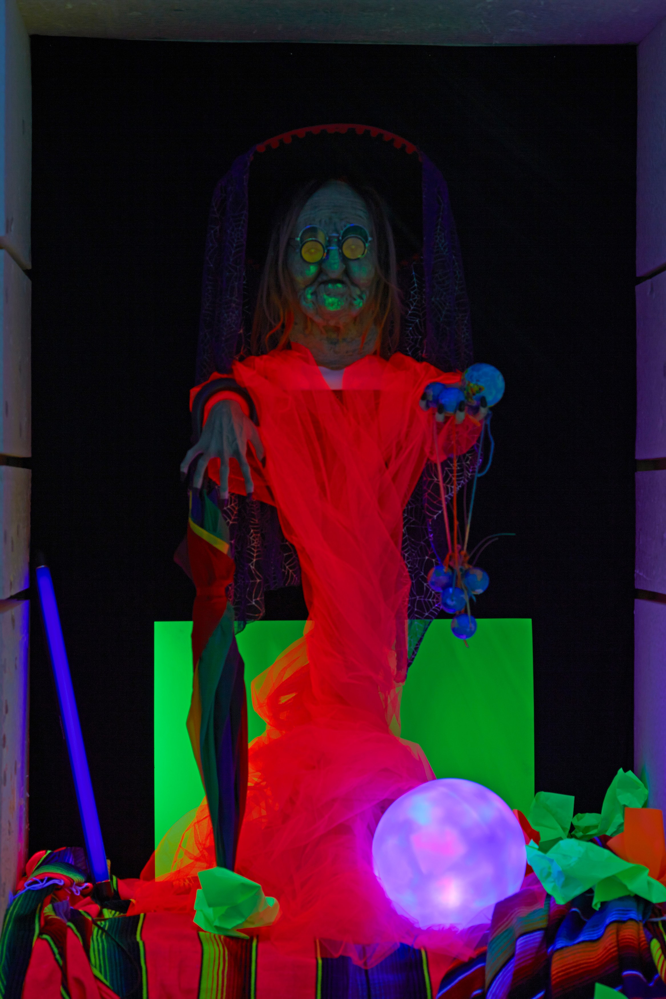 Danny McDonald, The Beads (That Bought Manhattan) at Isabella Bortolozzi, photo 10