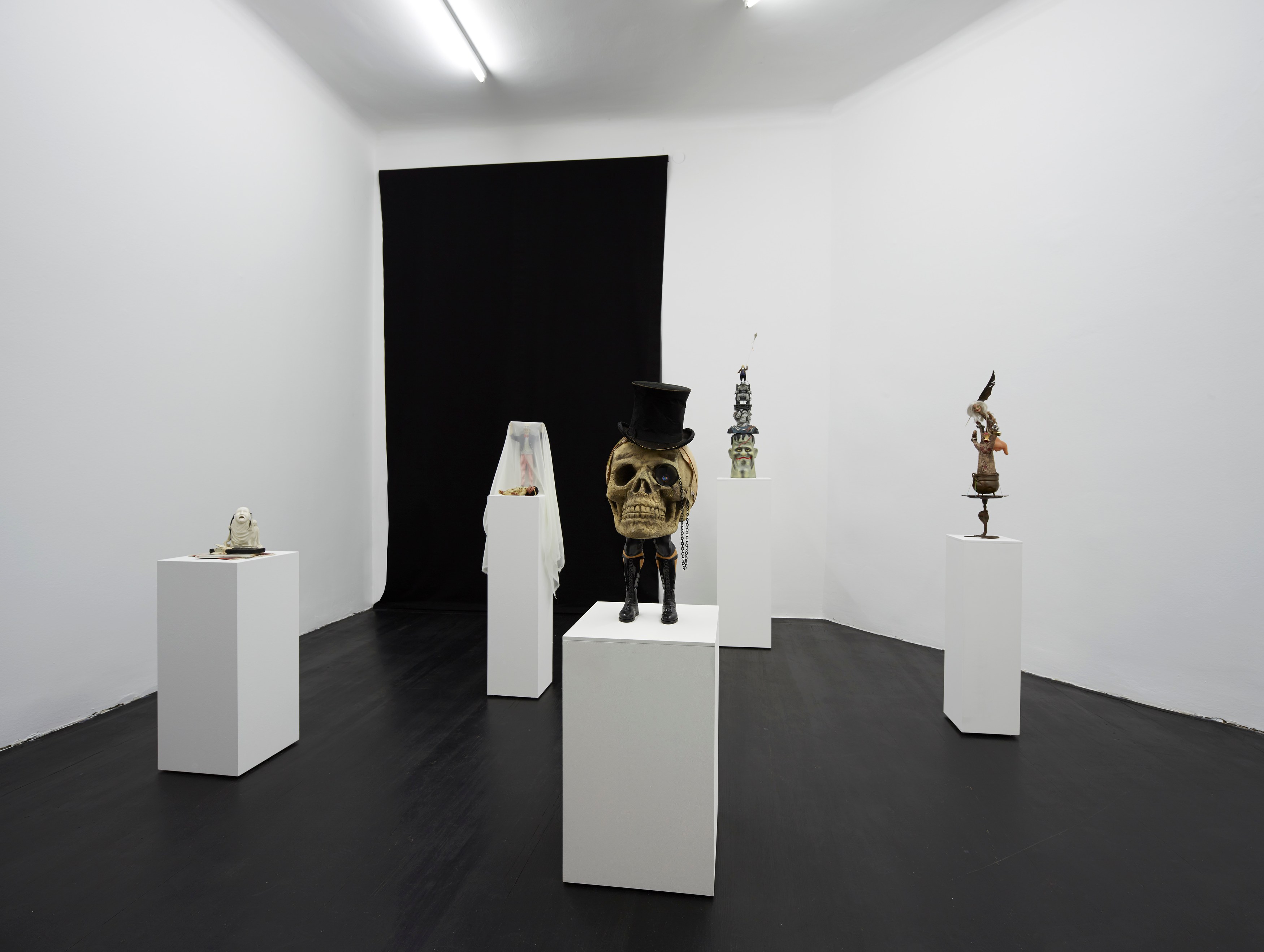 Danny McDonald, The Beads (That Bought Manhattan) at Isabella Bortolozzi, photo 22