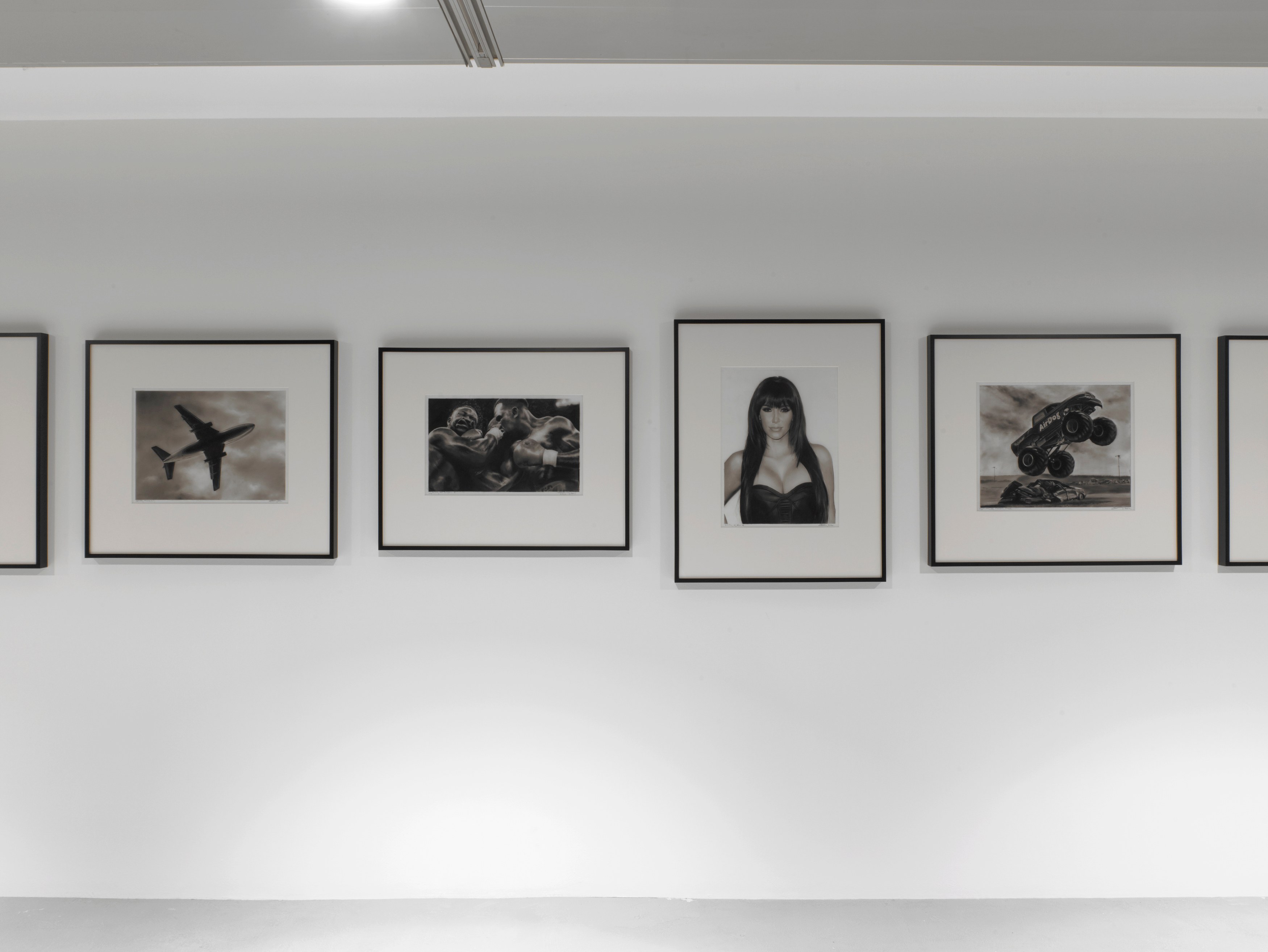 Robert Longo, STAND at Capitain Petzel, photo 5