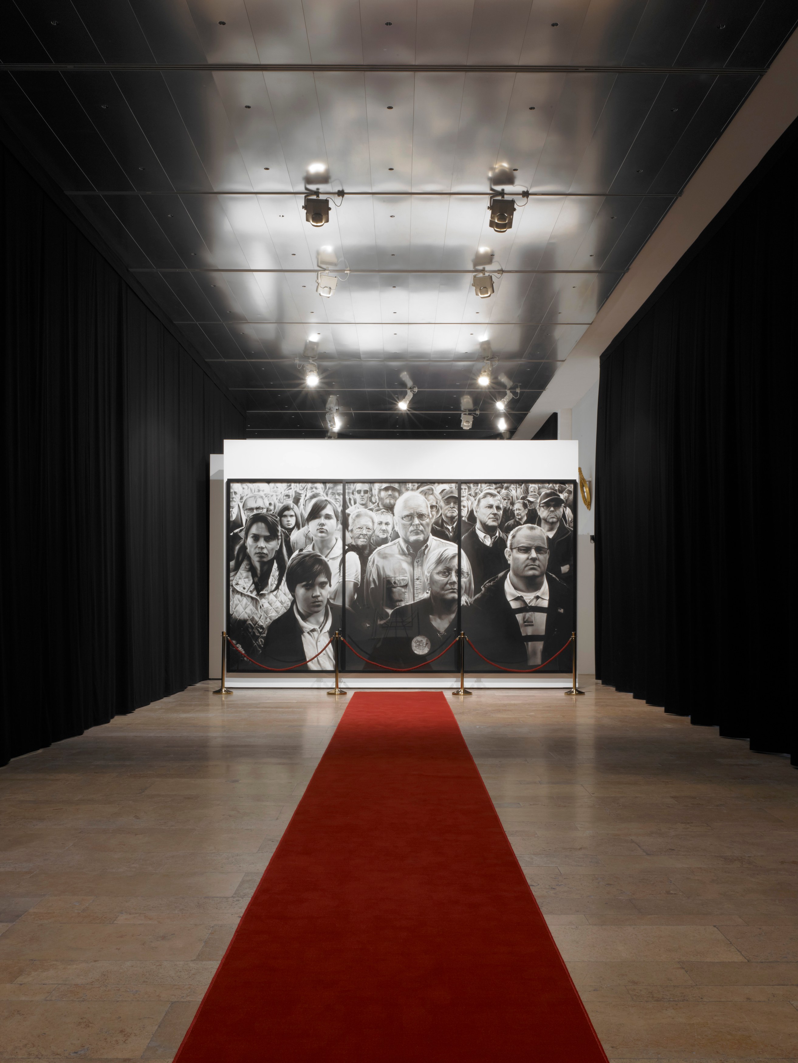 Robert Longo, STAND at Capitain Petzel, photo 12