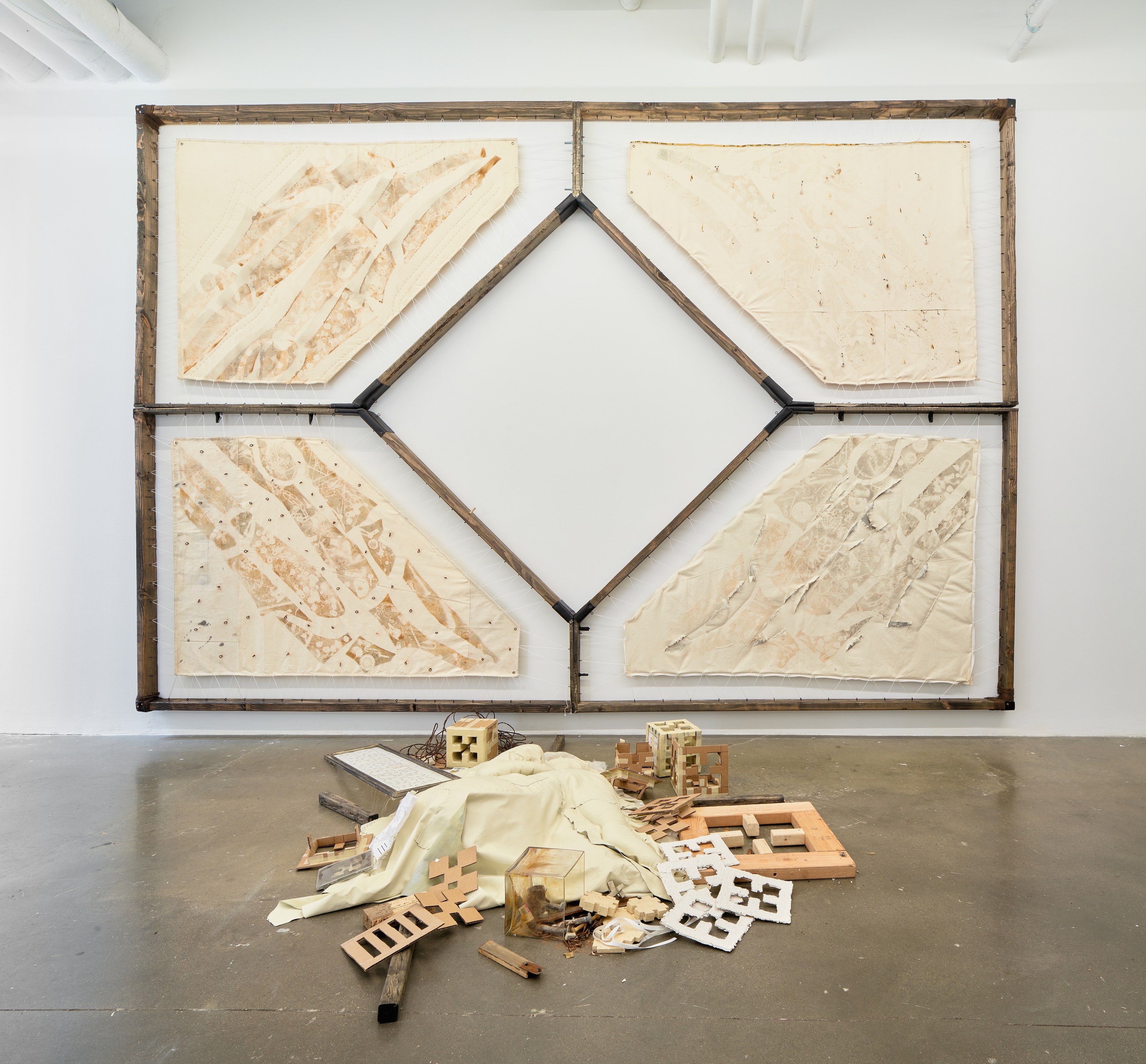 Calli Roche, Doubt and Defiance at Cuchifritos, photo 2
