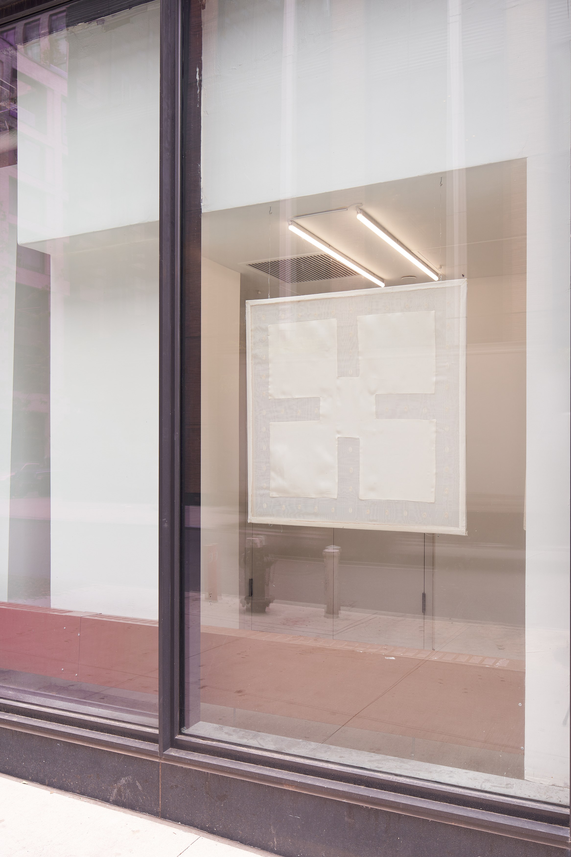 Calli Roche, Doubt and Defiance at Cuchifritos, photo 19