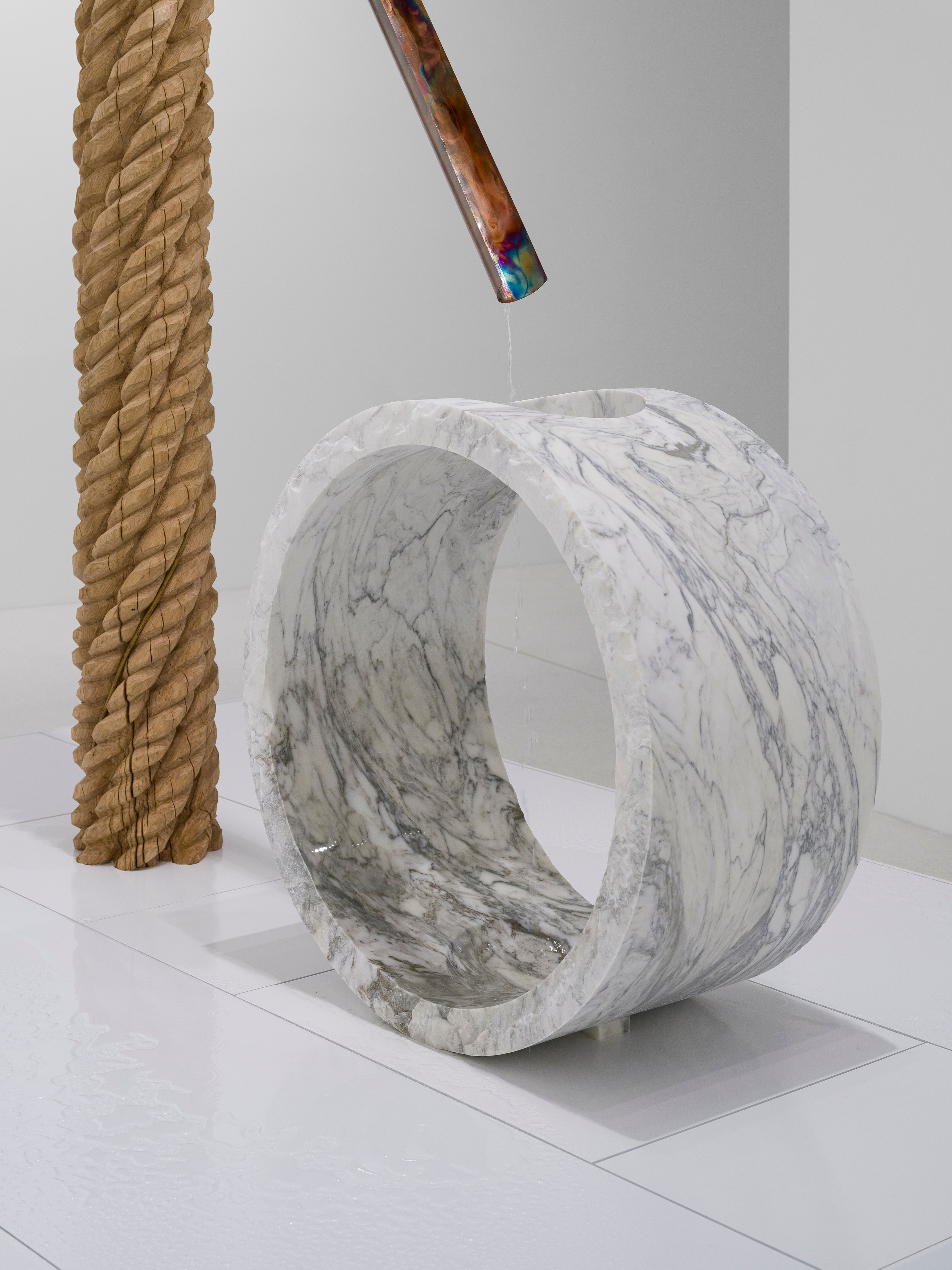 Mircea Cantor, Thirst for Stillness at Galeria Plan B, photo 10