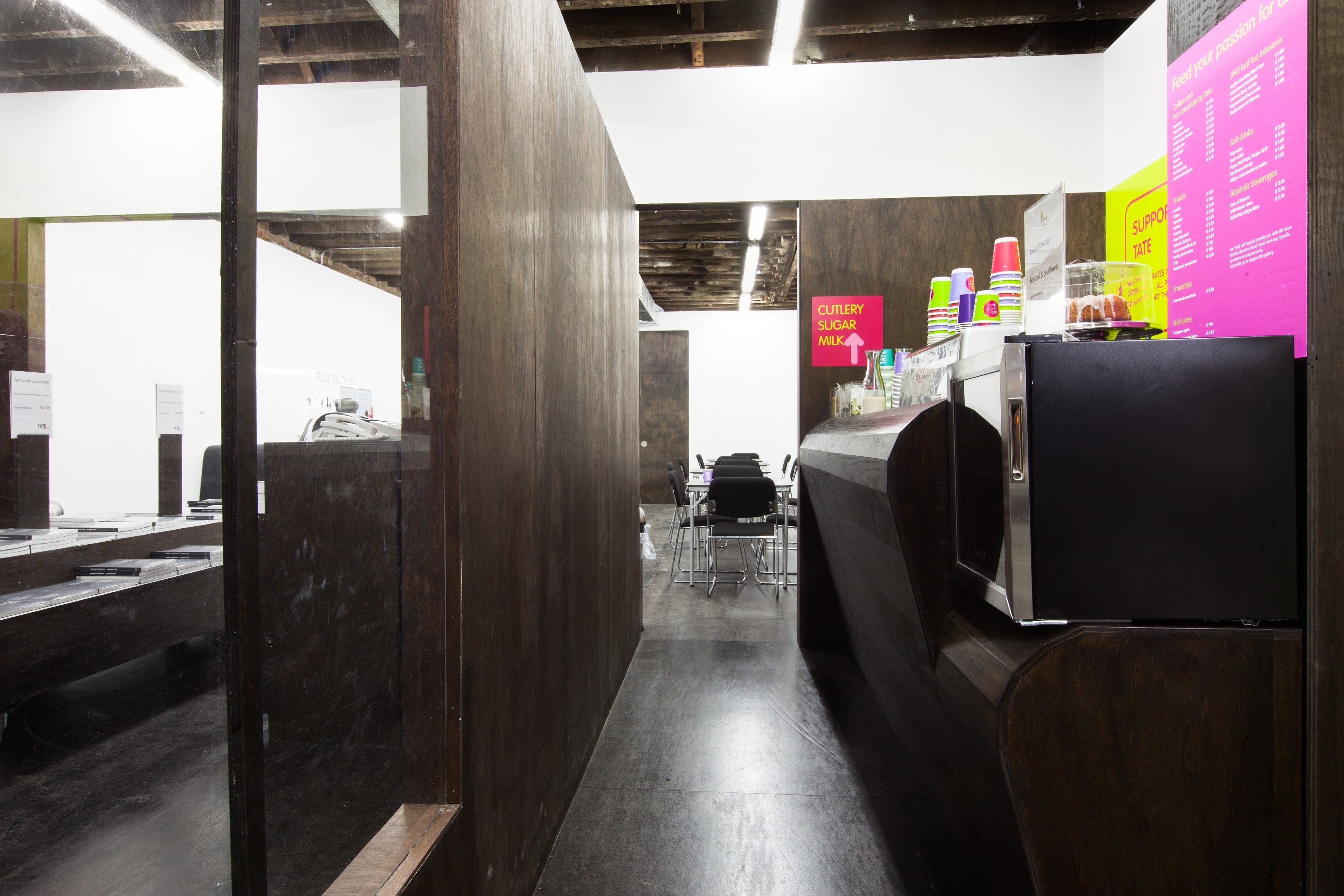 Merlin Carpenter, TATE CAFÉ at Reena Spaulings Fine Art, photo 15
