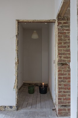 Image 32 of 38