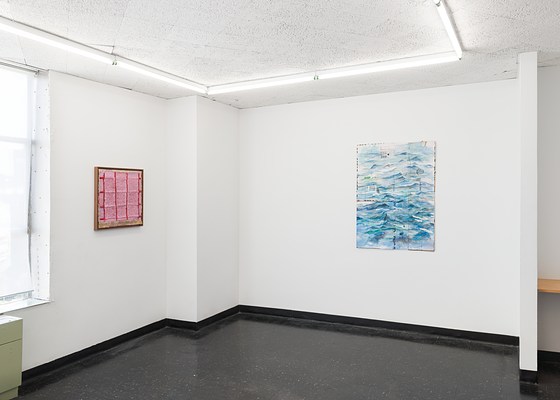 Image 4 of 24