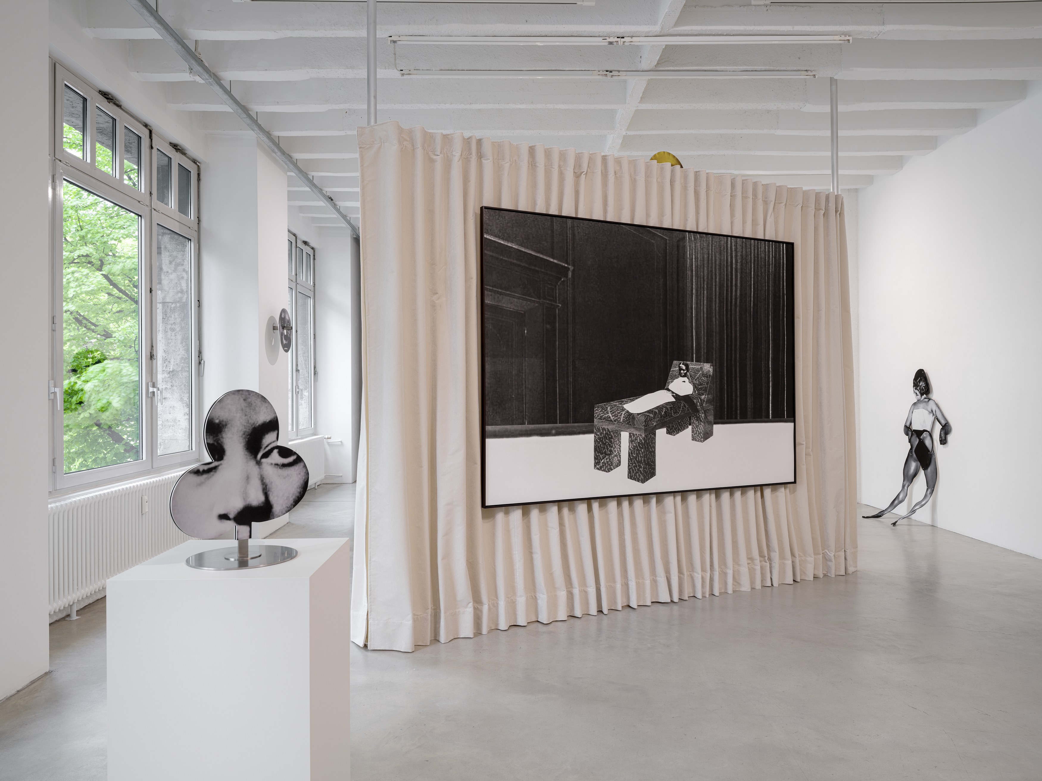 Frida Orupabo, All is broken in the night at Galerie Nordenhake, photo 8