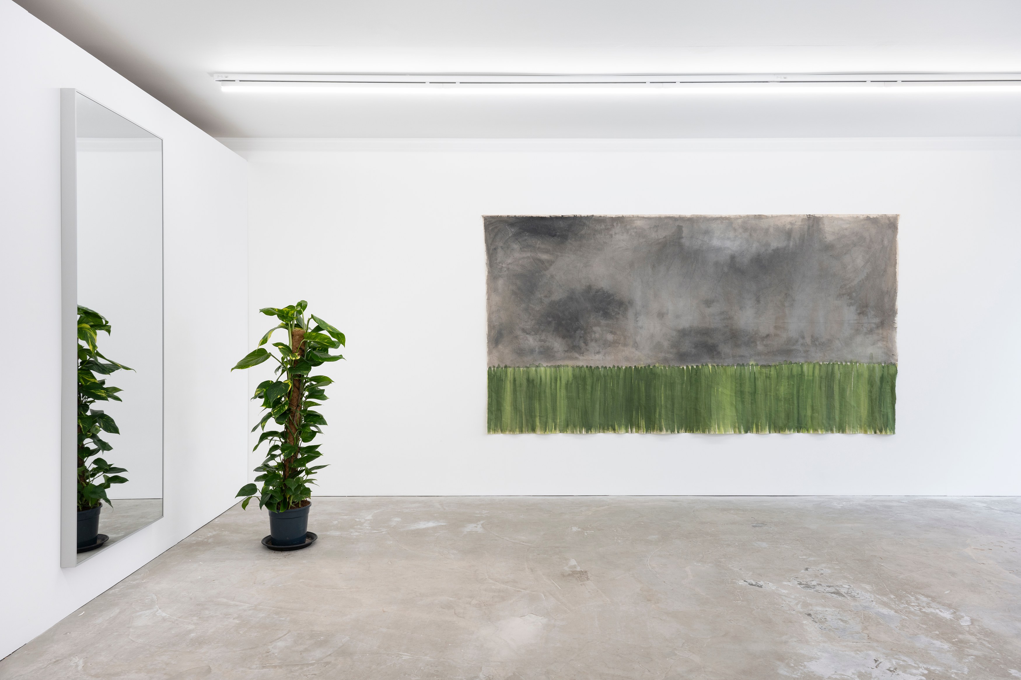 Juliette Blightman, Hierarchies at Niru Ratnam, photo 8