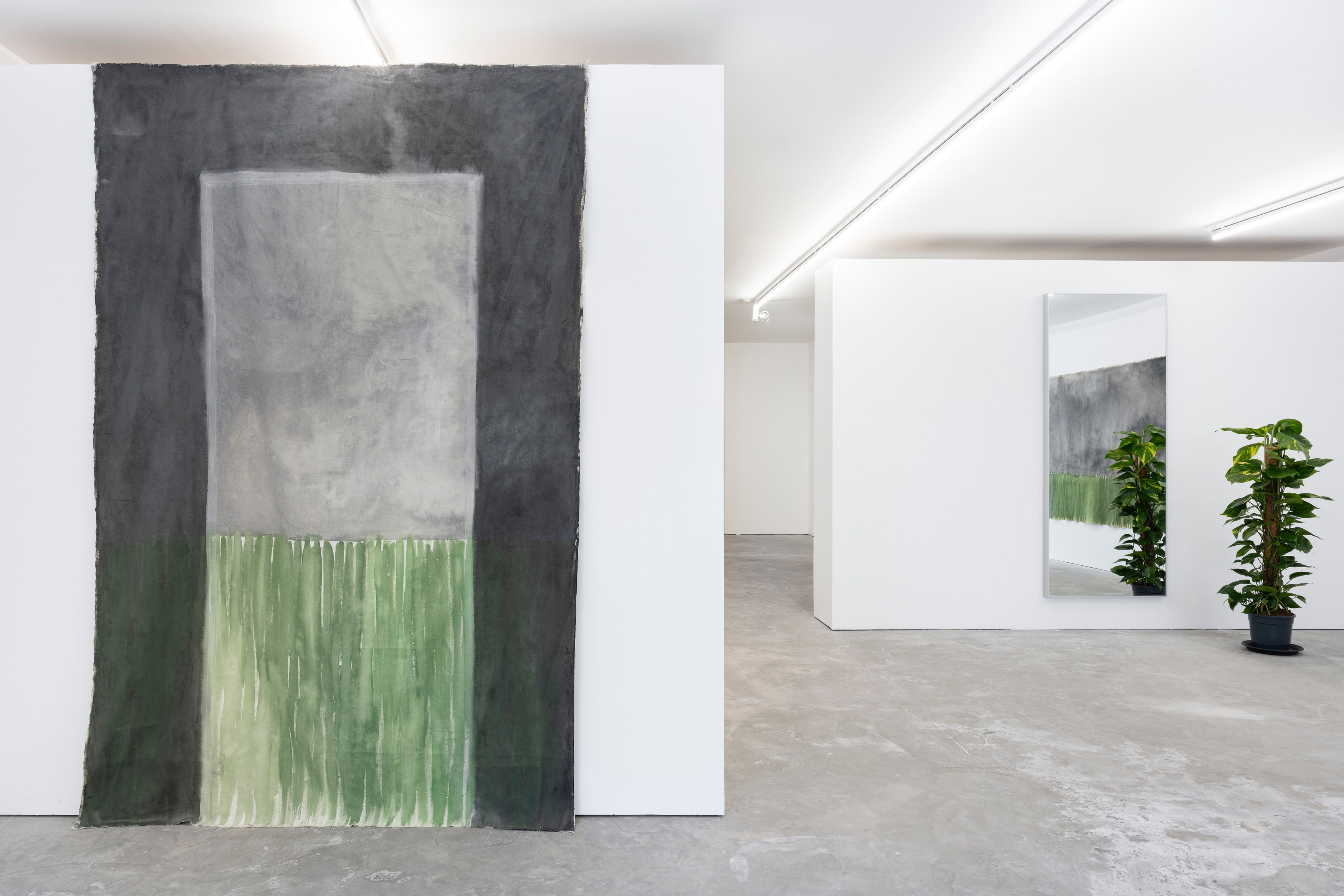 Juliette Blightman, Hierarchies at Niru Ratnam, photo 10