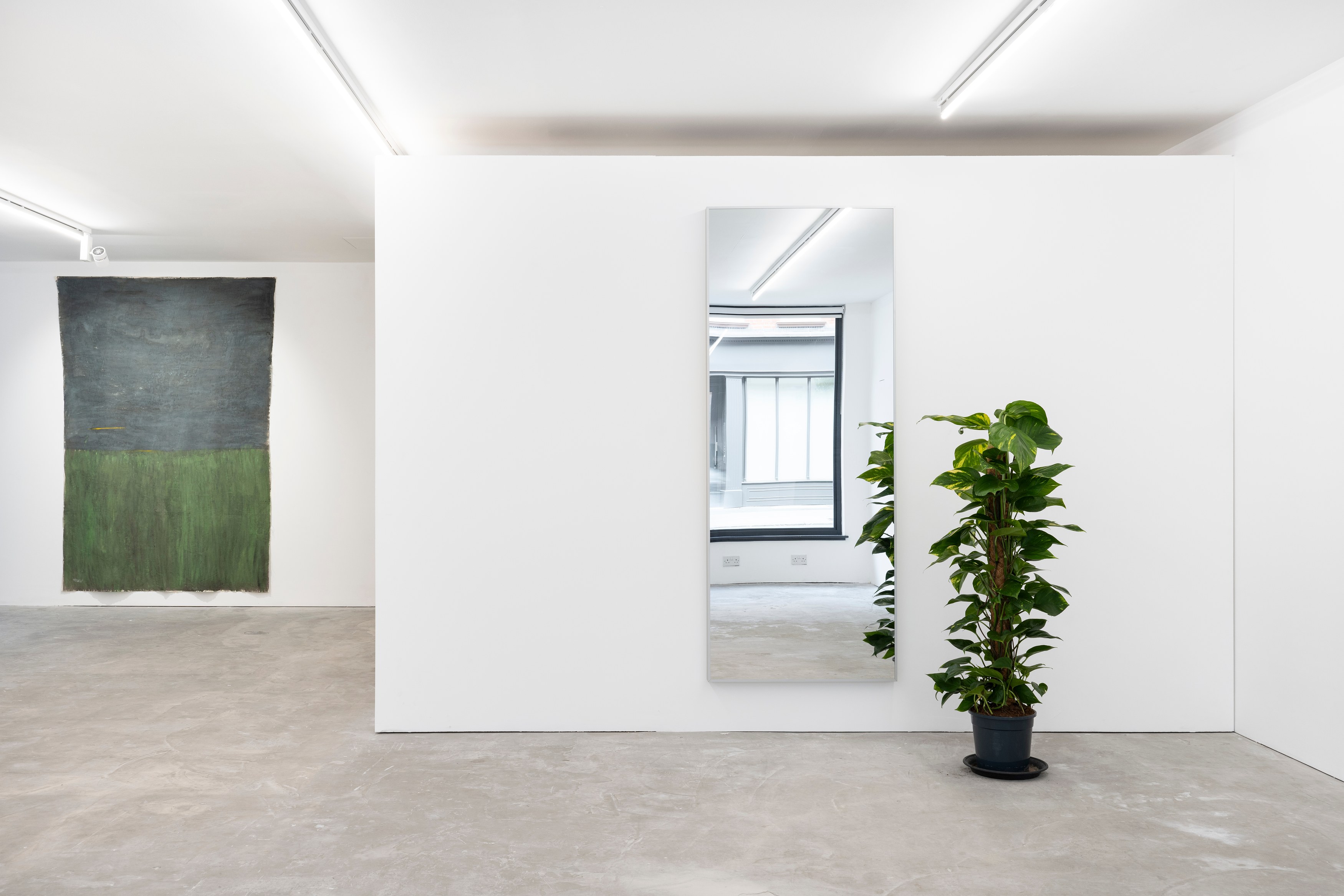 Juliette Blightman, Hierarchies at Niru Ratnam, photo 11