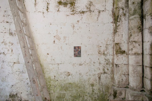 Image 2 of 10