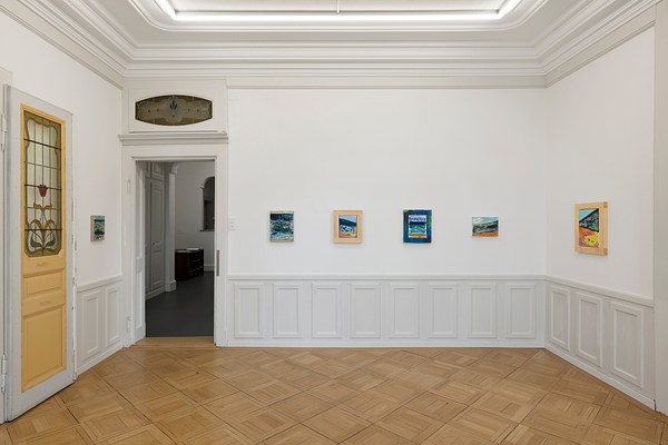 Image 11 of 33