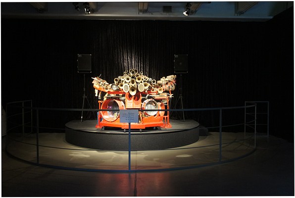 Image 3 of 9