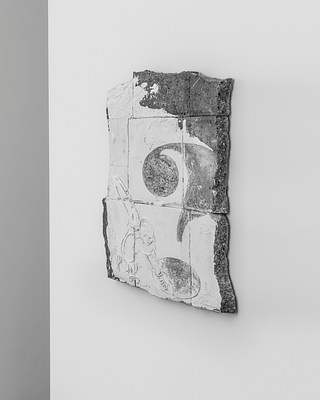 Image 4 of 32