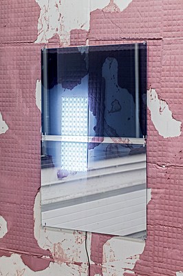 Image 4 of 9