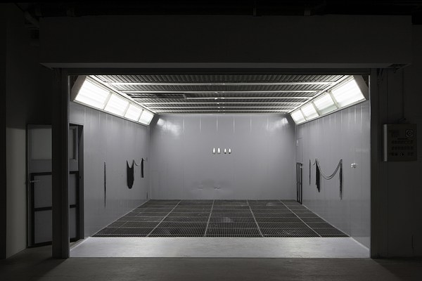 Image 1 of 8