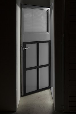 Image 2 of 8