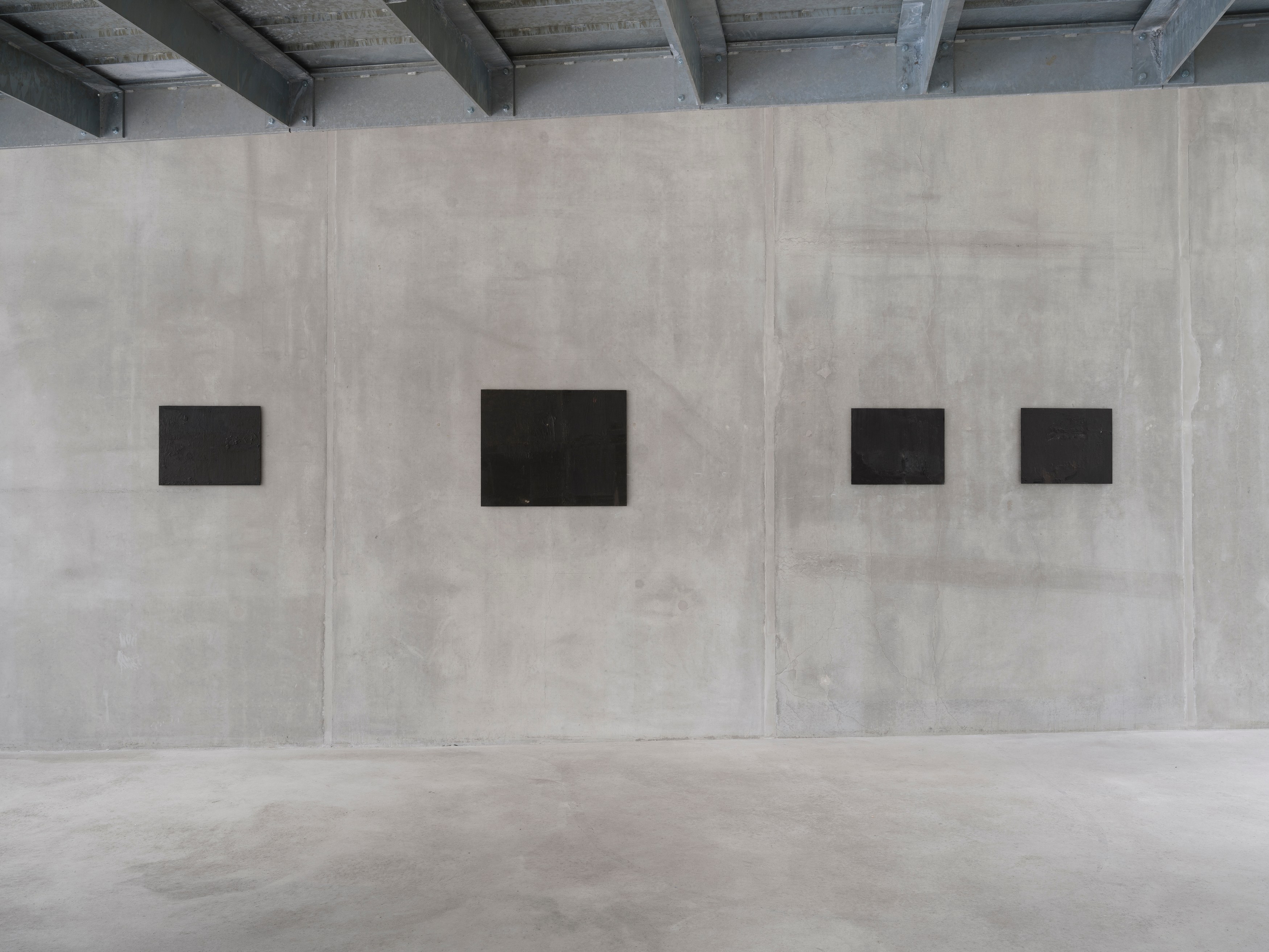 Tess Wei, two in a lake at Galerie Molitor, photo 8