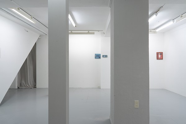 Image 8 of 27